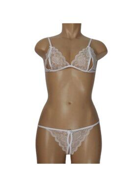 NWT Floral White Lace Open Cup Bra & Crotchless Thong Lingerie Set